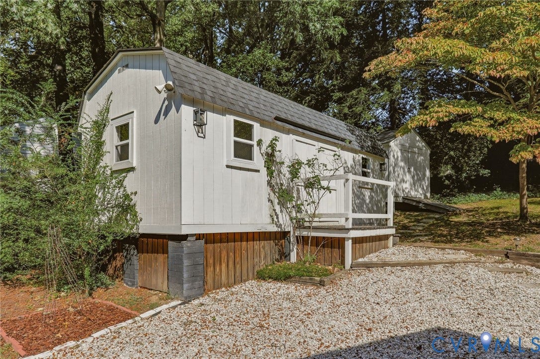 1201 Alsatia Drive, Henrico, VA 23238 Detached shed with electricity