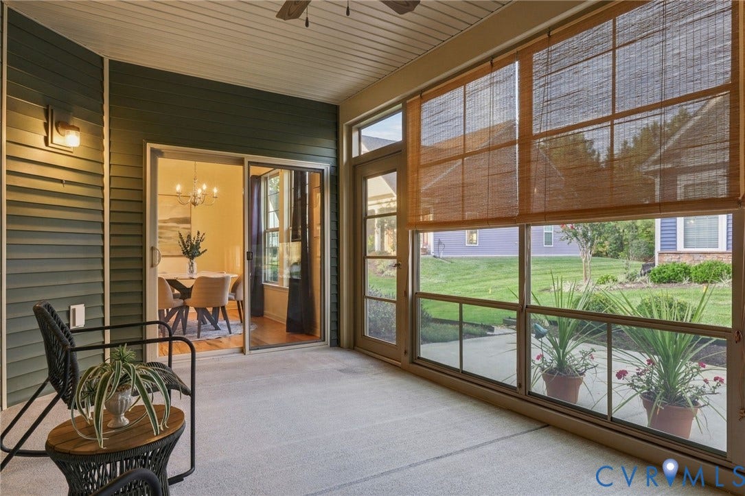 Sunroom/ Porch