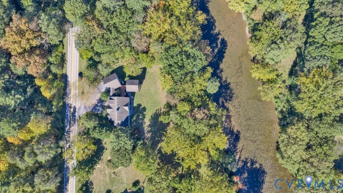 82 Cowpasture River Highway, Clifton Forge, VA 24422