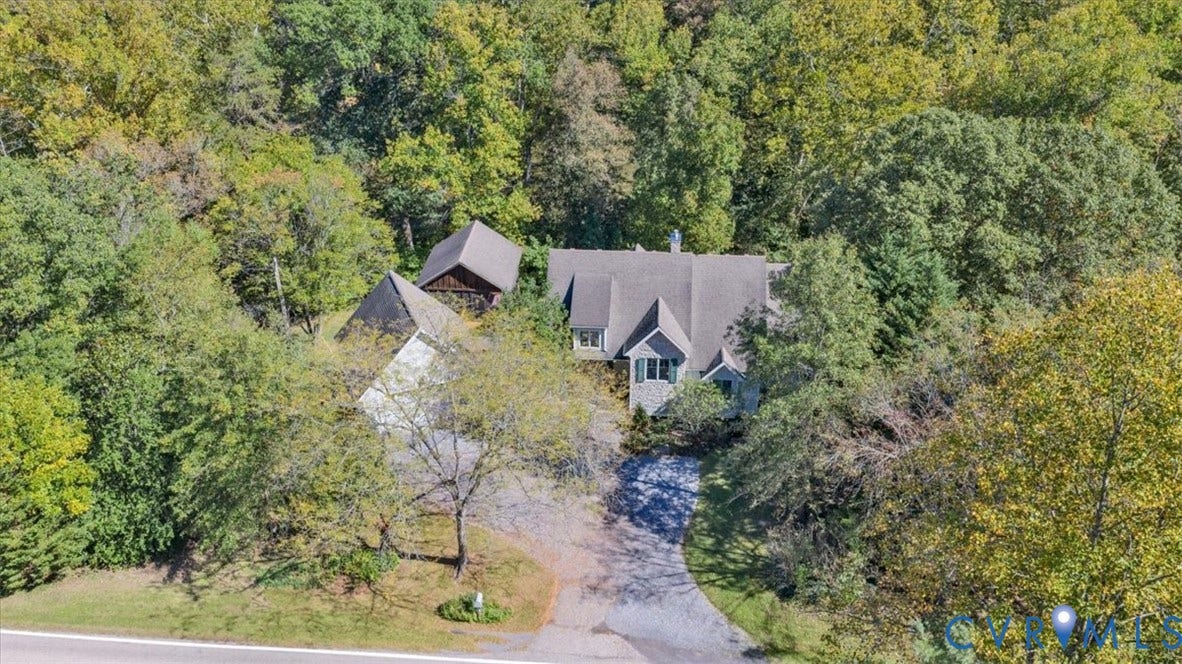 82 Cowpasture River Highway, Clifton Forge, VA 24422