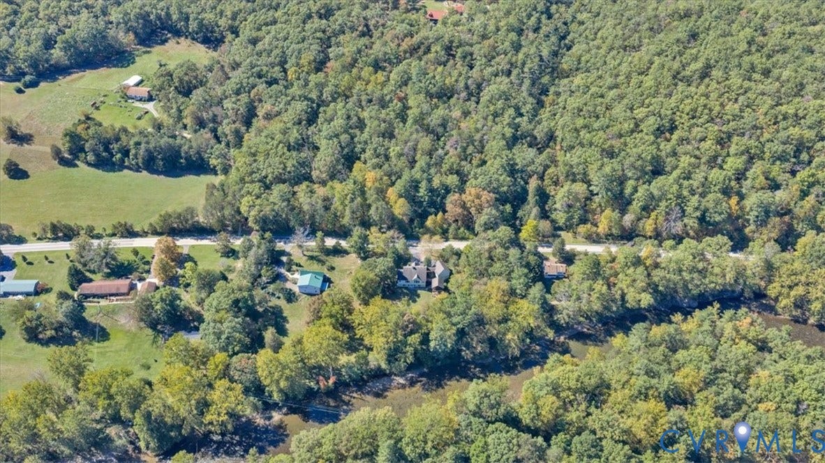 82 Cowpasture River Highway, Clifton Forge, VA 24422