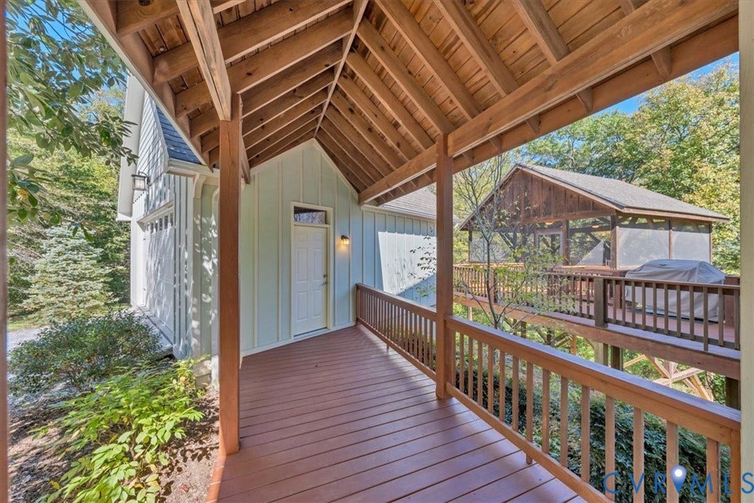 82 Cowpasture River Highway, Clifton Forge, VA 24422