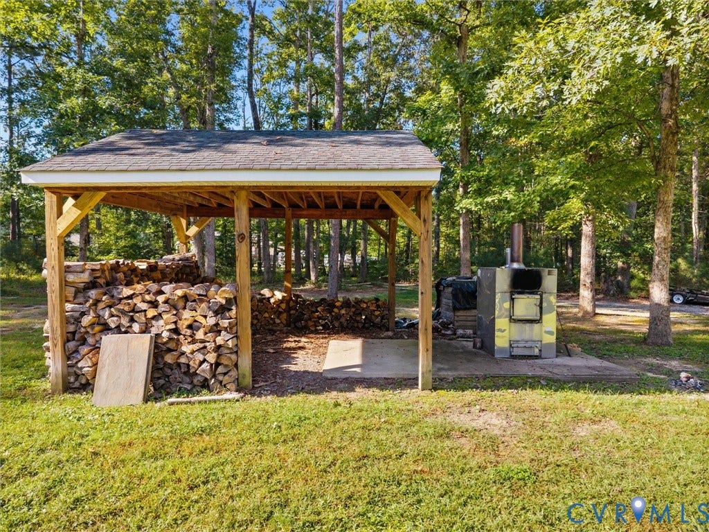 Hardy wood outdoor furnace