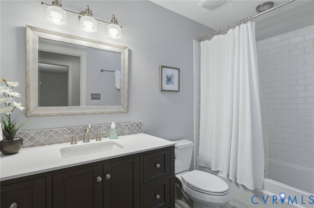 Hall Bathroom - tub with tile surround