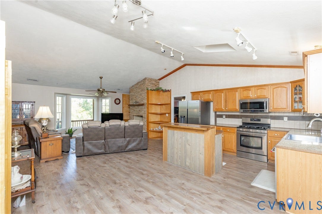 2411 Richmond Road, Amelia Courthouse, VA 23002