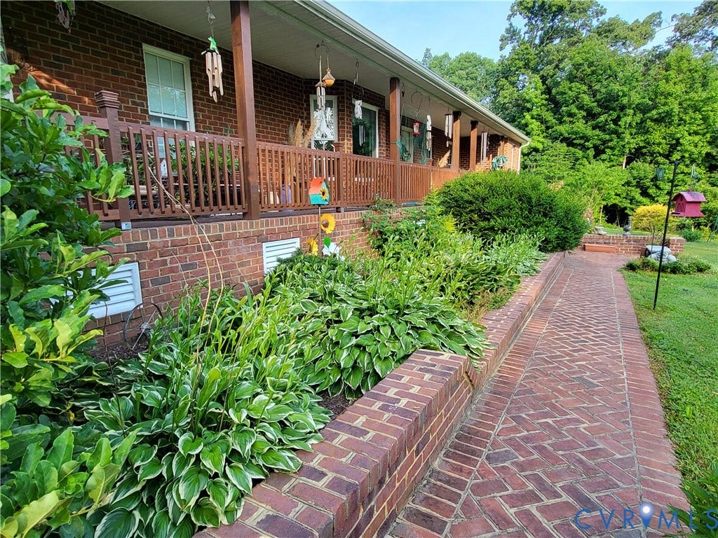 2411 Richmond Road, Amelia Courthouse, VA 23002
