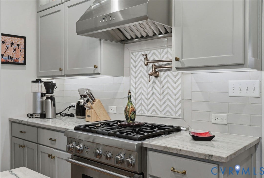 2624 Park Avenue, The Fan District, Richmond, VA 23220 Stainless steel Thermador appliances and range hood, pot filler,