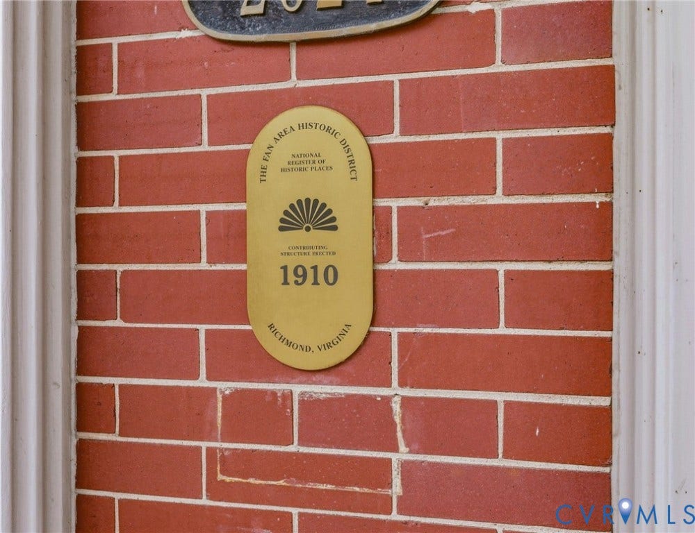 2624 Park Avenue, The Fan District, Richmond, VA 23220 Red brick exterior with plaque showing year built