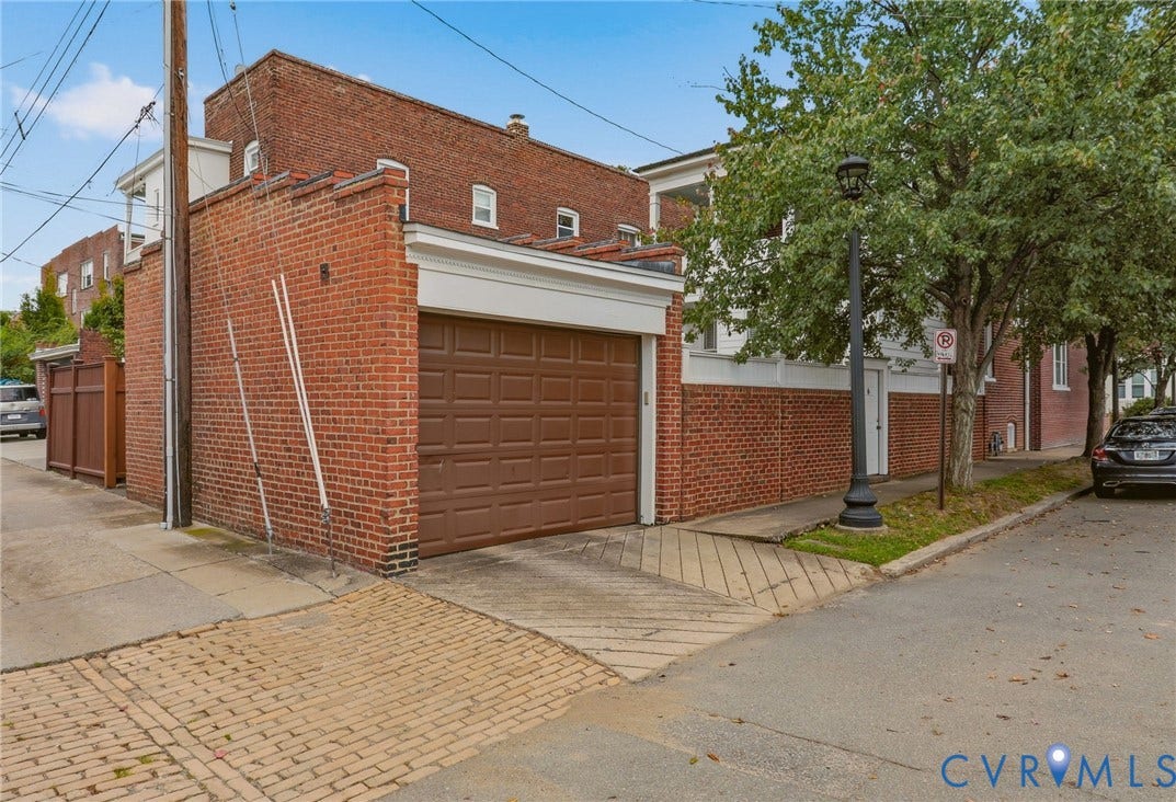 2624 Park Avenue, The Fan District, Richmond, VA 23220 One car detached garage
