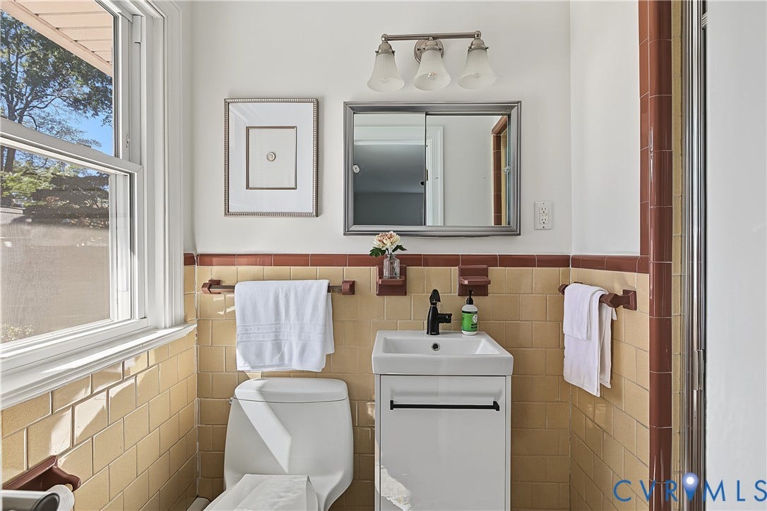 5004 Riverside Drive, Westover Hills, Richmond, VA 23225 Private en-suite with shower