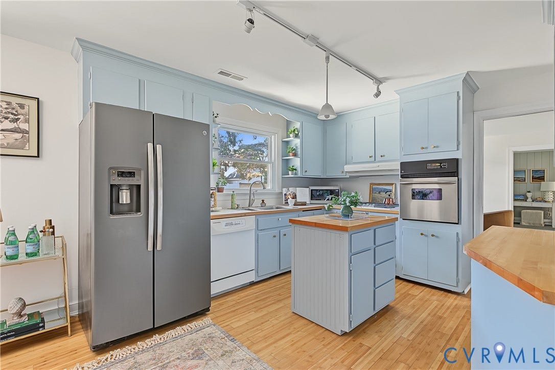 5004 Riverside Drive, Westover Hills, Richmond, VA 23225 Bamboo floors, wood-topped island