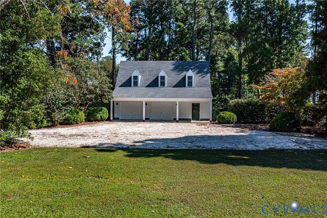 Detached oversized 2 car garage with worshop
