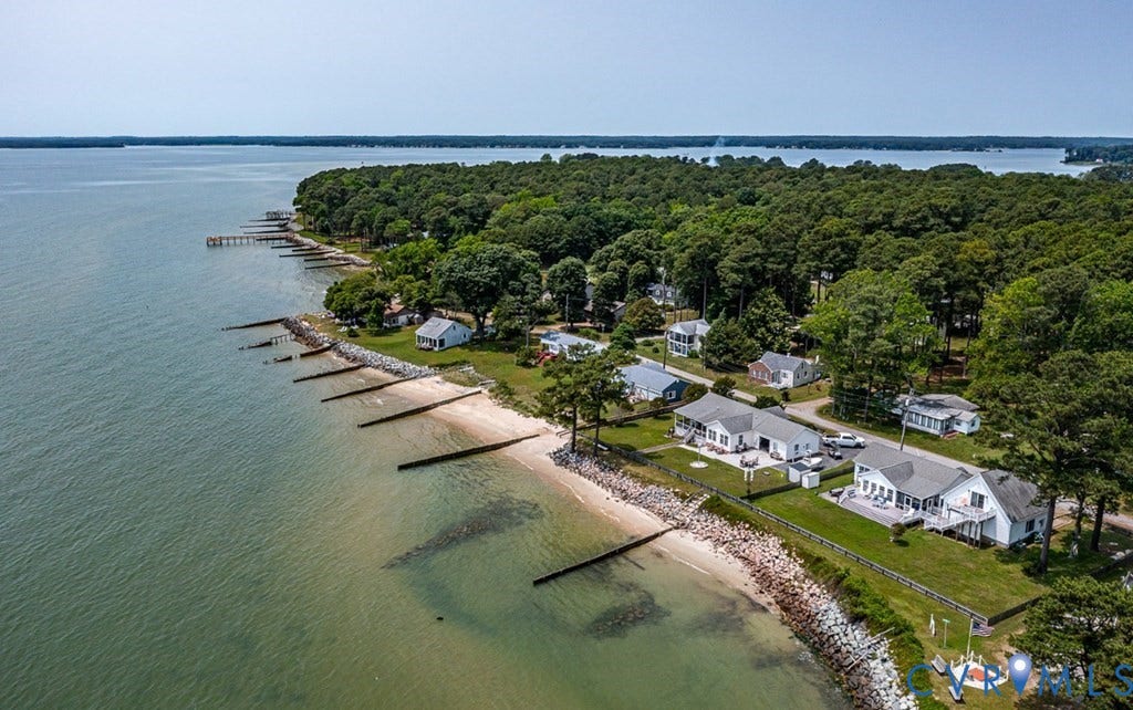 13 Leming Avenue, Reedville, VA 22539
