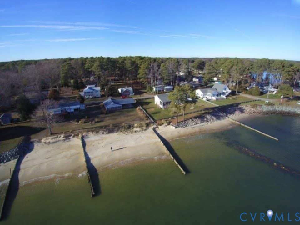 13 Leming Avenue, Reedville, VA 22539