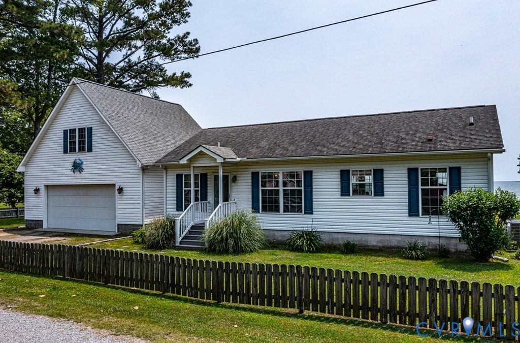 13 Leming Avenue, Reedville, VA 22539