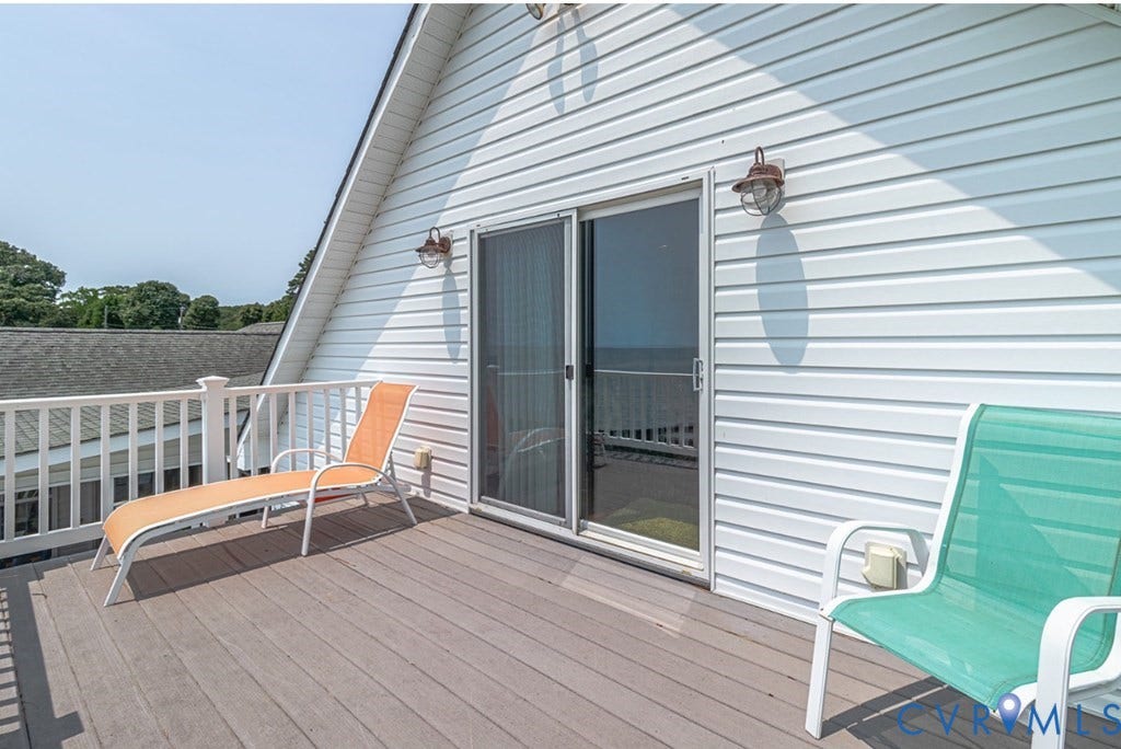 13 Leming Avenue, Reedville, VA 22539