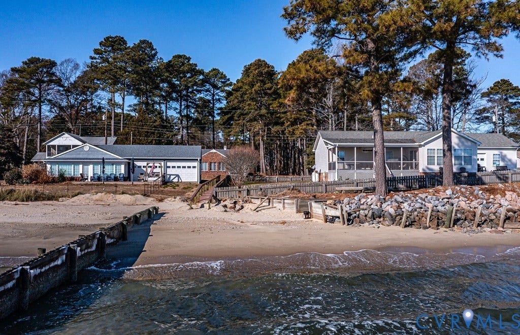 13 Leming Avenue, Reedville, VA 22539