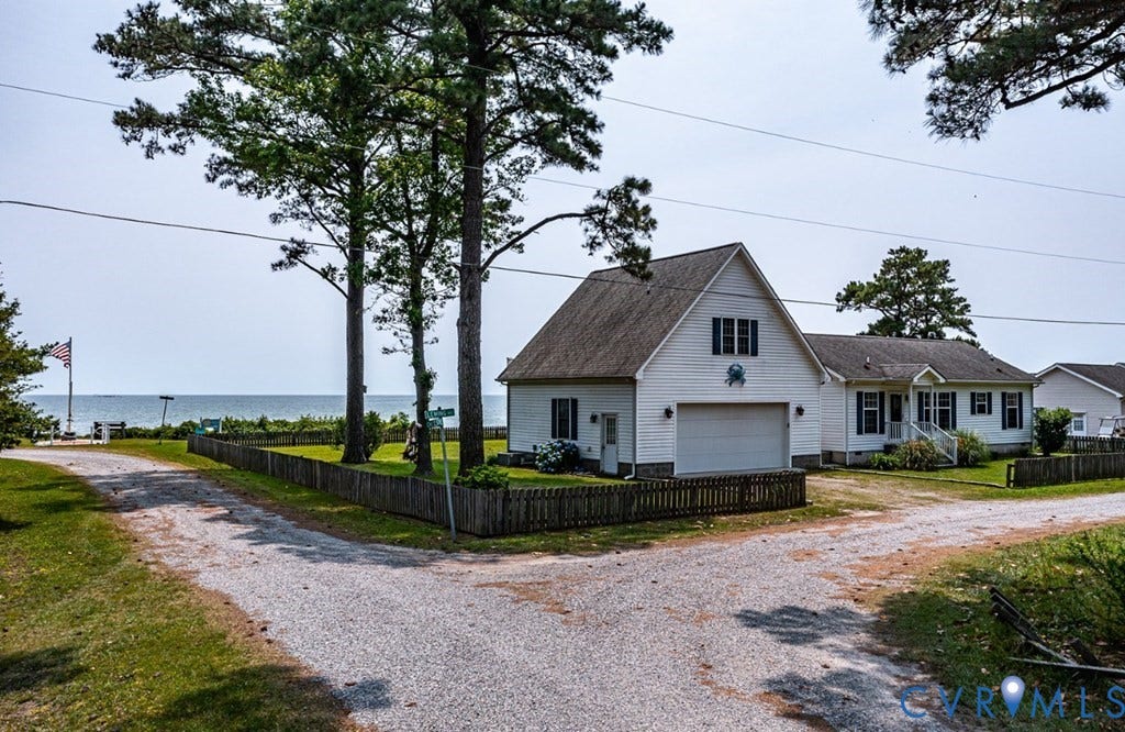 13 Leming Avenue, Reedville, VA 22539