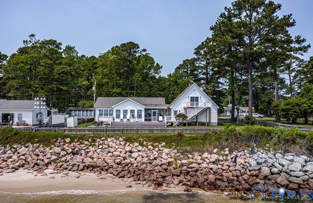 13 Leming Avenue, Reedville, VA 22539