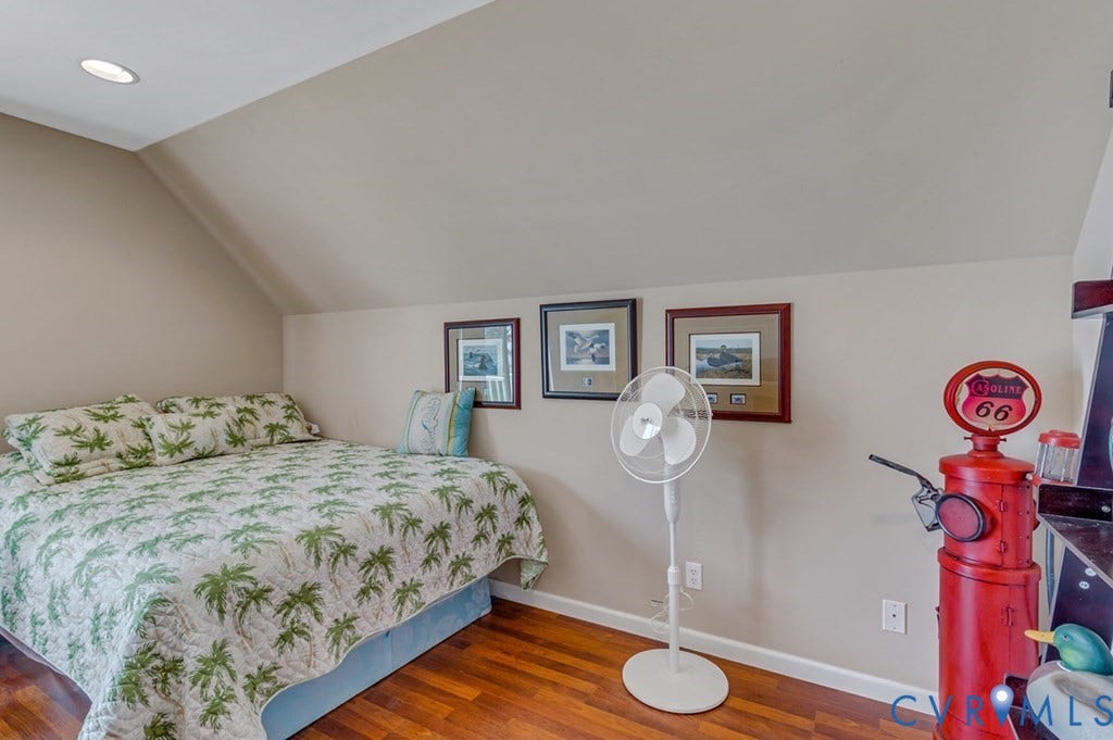 13 Leming Avenue, Reedville, VA 22539