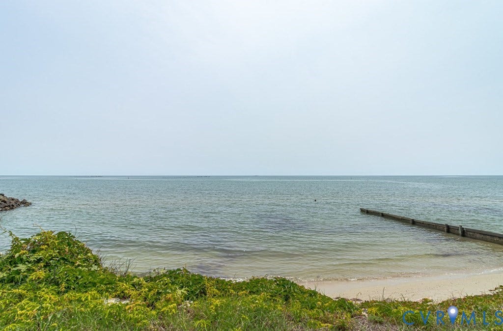 13 Leming Avenue, Reedville, VA 22539