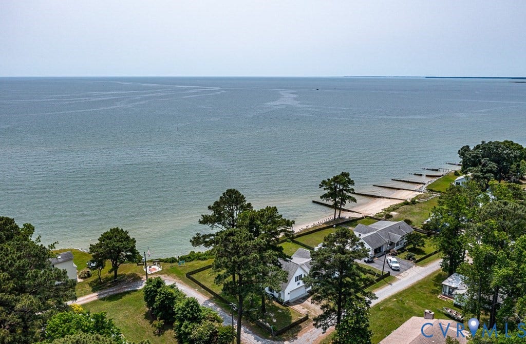 13 Leming Avenue, Reedville, VA 22539