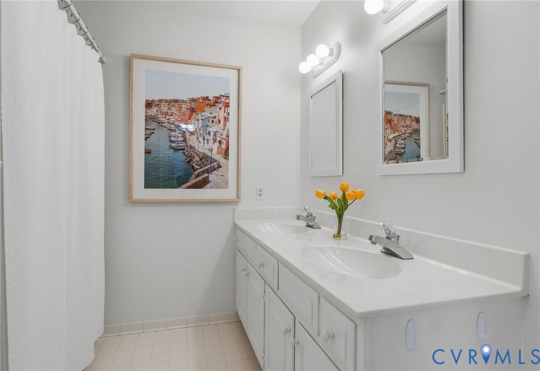 527 Greene Ridge Road, Whitehall, Henrico, VA 23229 Hallway Bathroom upstairs