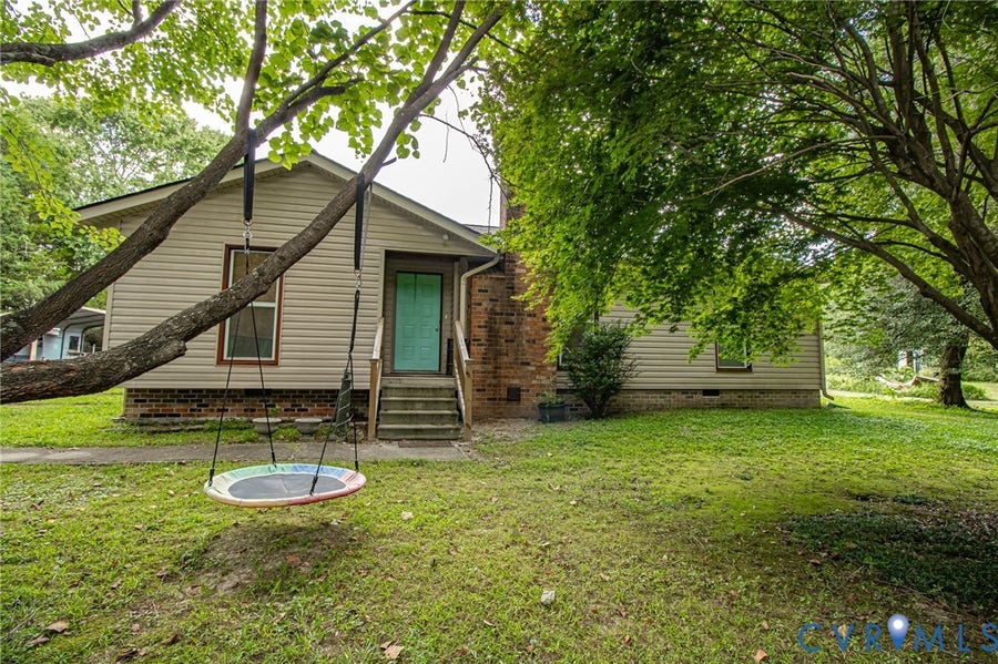 Property photo for 10110 Southampton Road, Disputanta, VA