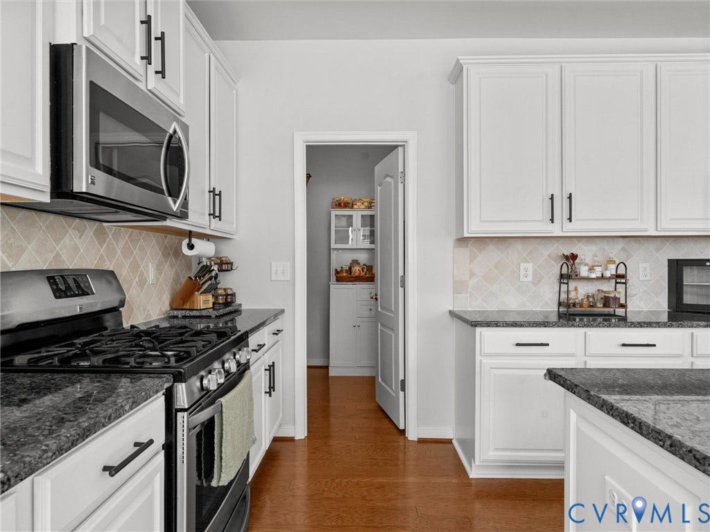 7320 Mangrum Drive, Sherwood Fields, Moseley, VA 23120 7320 Mangrum Drive, Sherwood Fields, Moseley, VA 23120