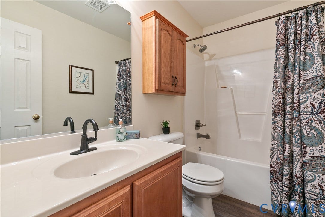 Second level hallway bathroom