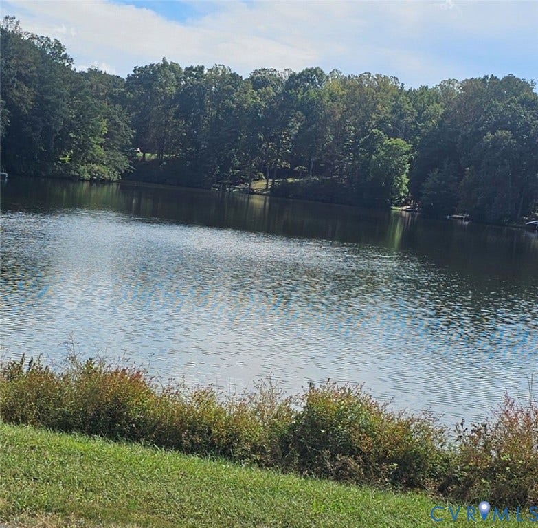Expansive water feature with natural surroundings