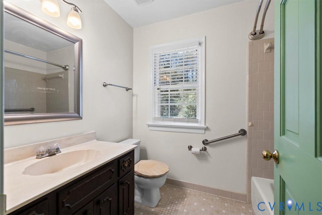 11716 Ivywood Road, Chester, VA 23831