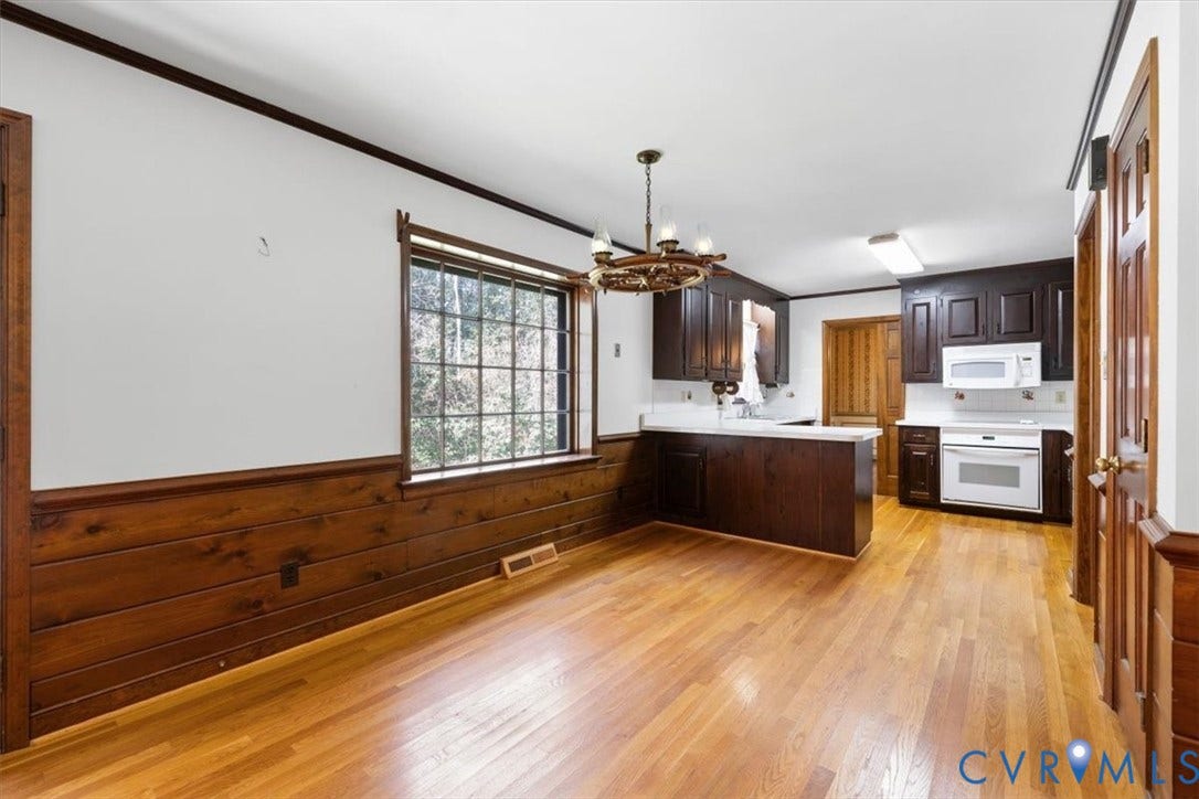 11716 Ivywood Road, Chester, VA 23831