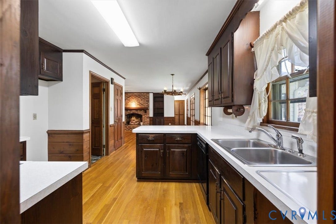 11716 Ivywood Road, Chester, VA 23831