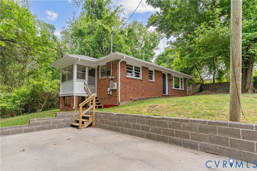 Property photo for 108 Vaughan Street, Farmville, VA