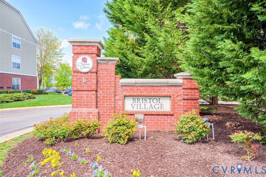 Brick monument sign with stone cap details