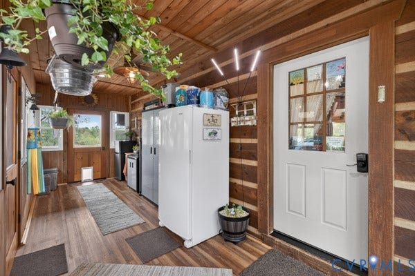 Enclosed Porch