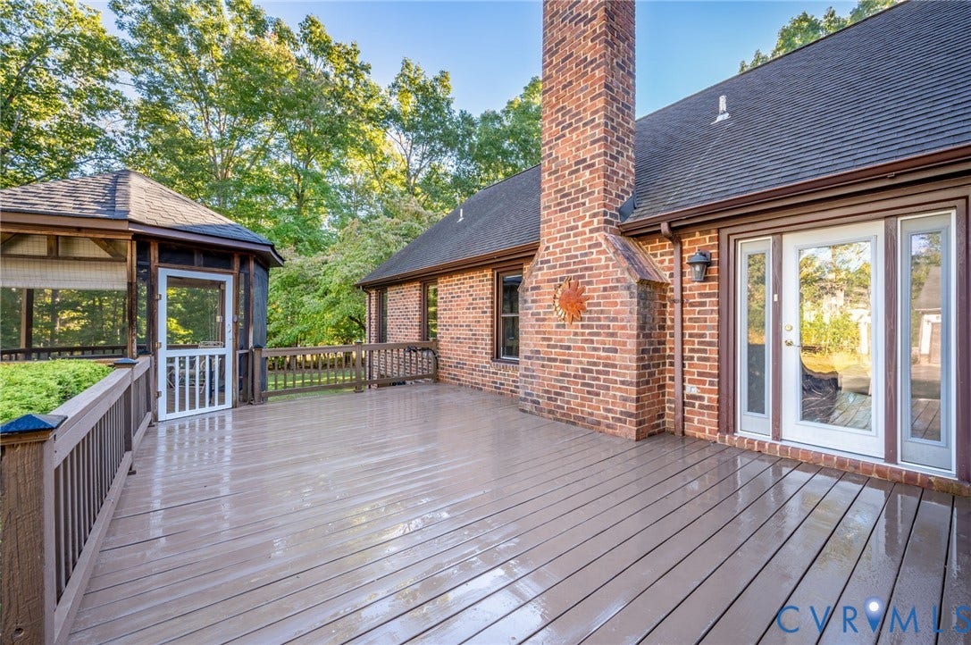 12518 Second Branch Road, Chesterfield, VA 23838 25x 16 new painted deck with screened gazebo