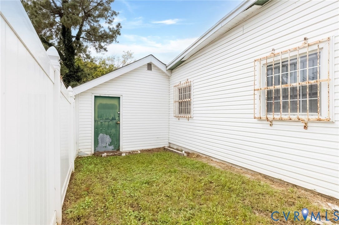 332 S 19th Avenue, Hopewell, VA 23860