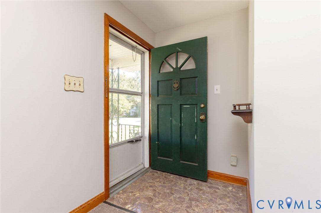 332 S 19th Avenue, Hopewell, VA 23860