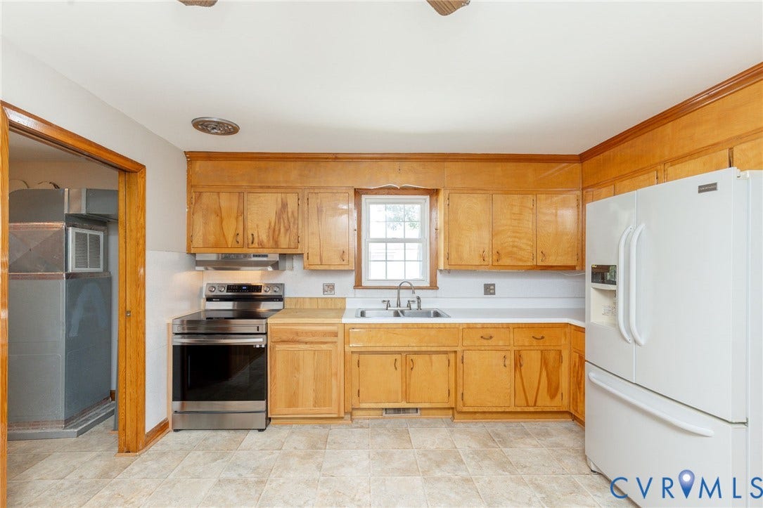332 S 19th Avenue, Hopewell, VA 23860
