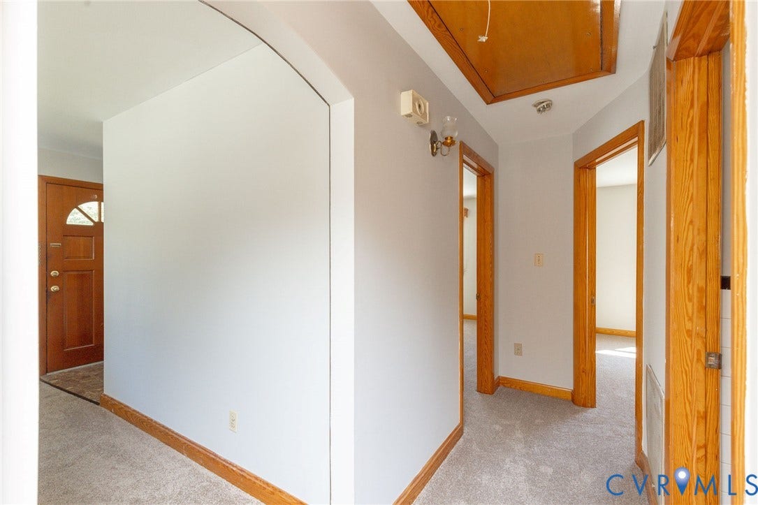 332 S 19th Avenue, Hopewell, VA 23860