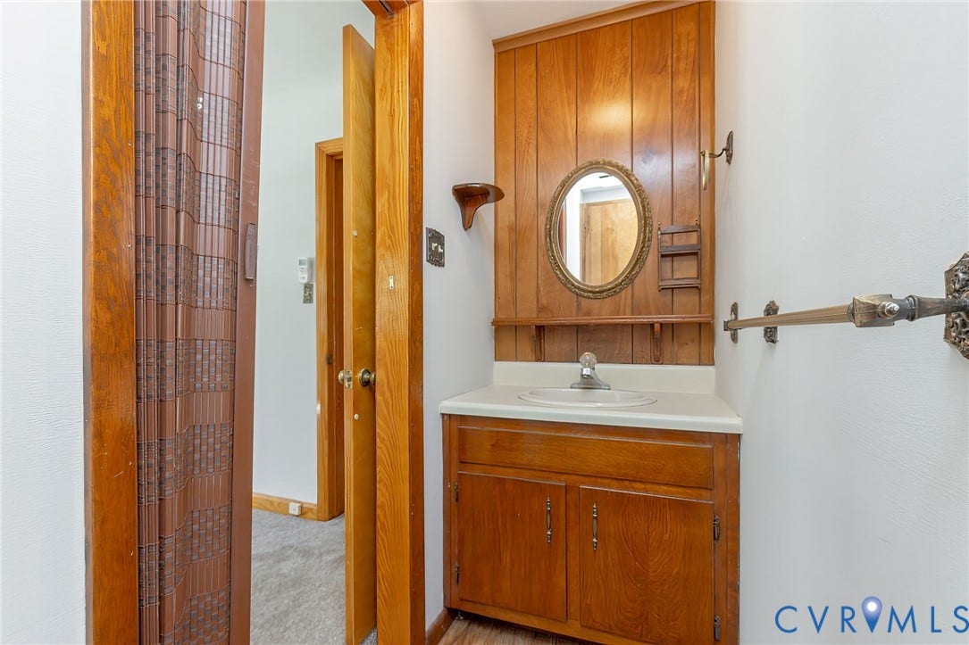 332 S 19th Avenue, Hopewell, VA 23860