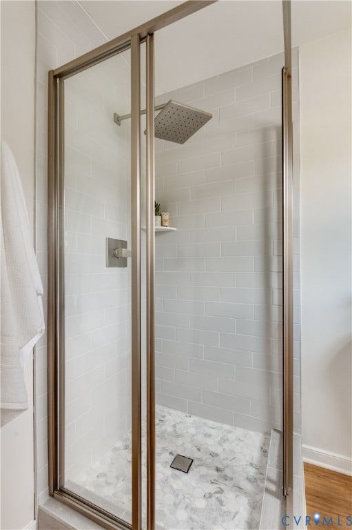 8010 Callison Drive, Glen Allen, VA 23060 Glass-enclosed shower with brushed nickel hardware