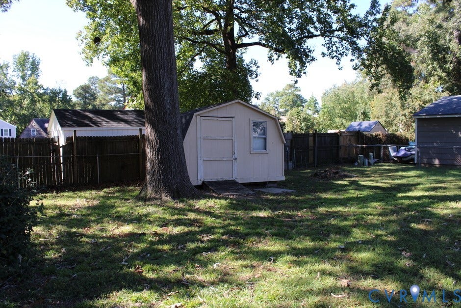 390 Red Oak Drive, Hopewell, VA 23860