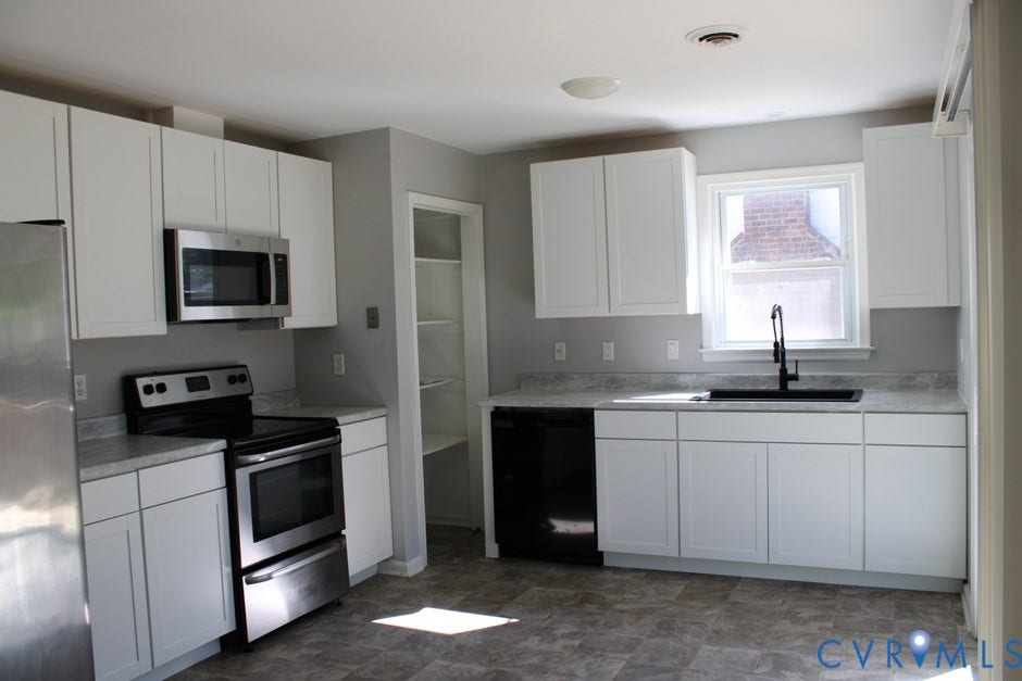 390 Red Oak Drive, Hopewell, VA 23860