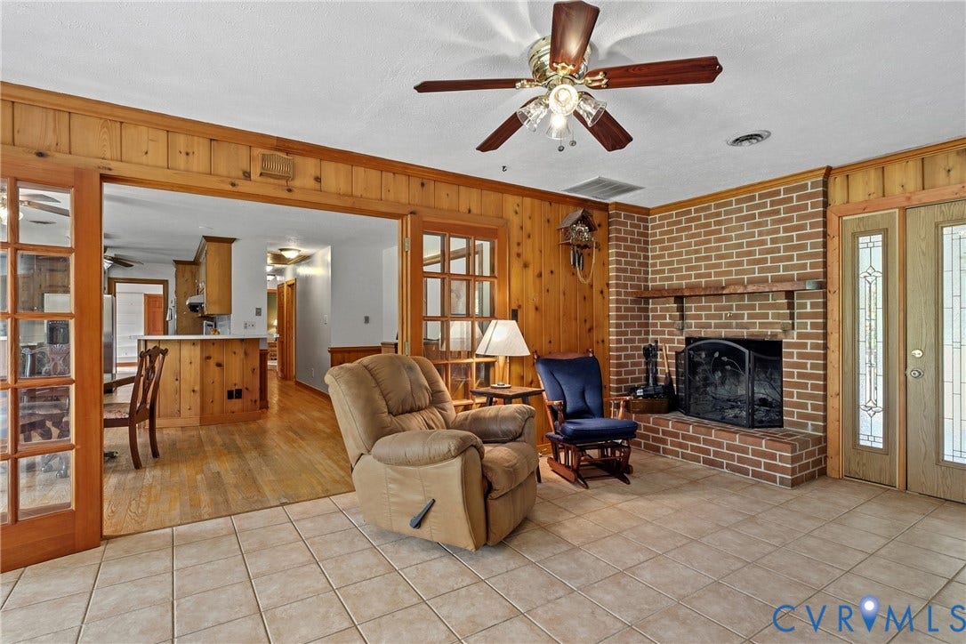 5809 Cold Harbor Road, Mechanicsville, VA 23111 Foyer, entry way between main home and in law suite