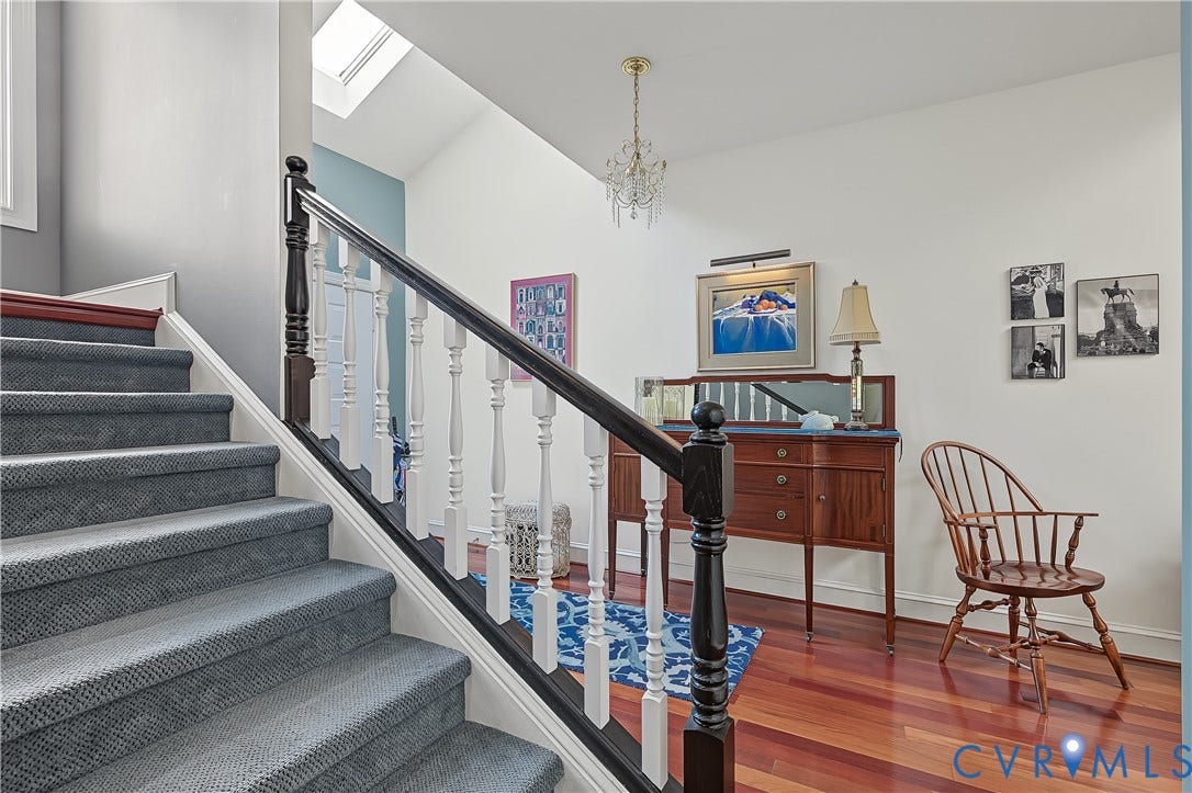 3131 Stony Point Road, #B, Richmond, VA 23235 Hardwood flooring, crystal chandelier, skylight, carpeted stairway, painted accent wall