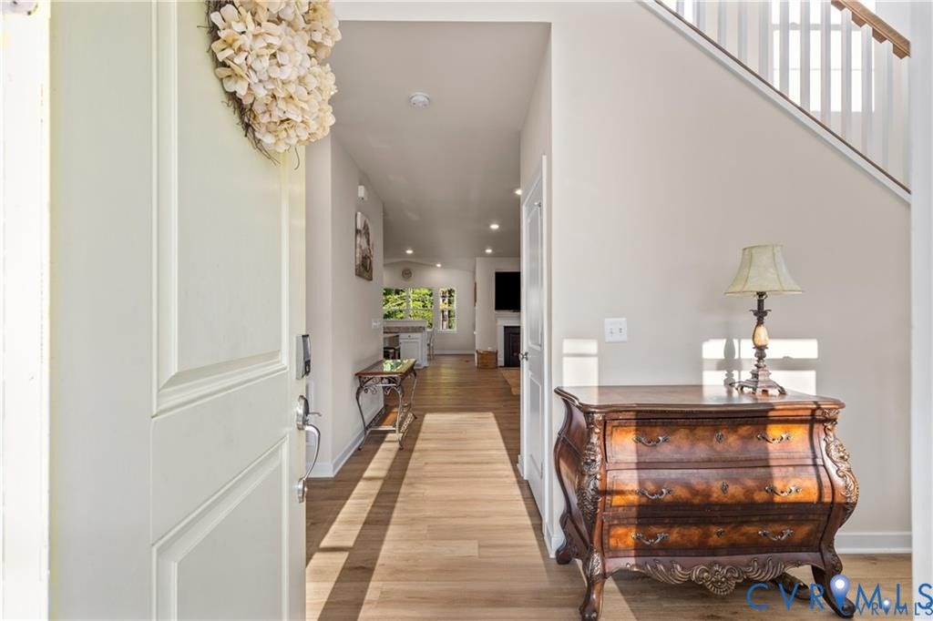 9119 Moldova Road, Haynes Bridge, Chesterfield, VA 23832 Entrance, grand foyer