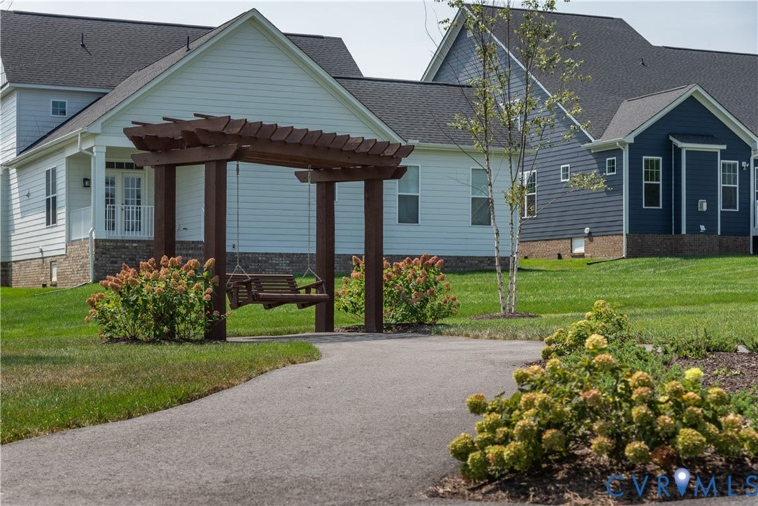 Readers Branch community amenities